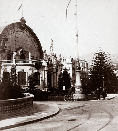 La entrada a la Exposición de Bellas Artes en Montecarlo, en 1898, 25/02/1898 (foto en B/N) de Italian Photographer