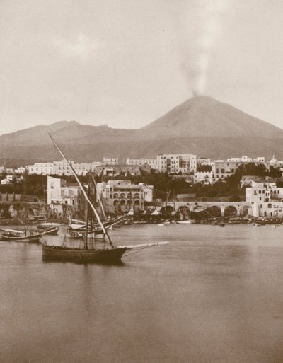 Torre Del Greco, Panorama Y Vesubio (foto b/n) de Italian Photographer
