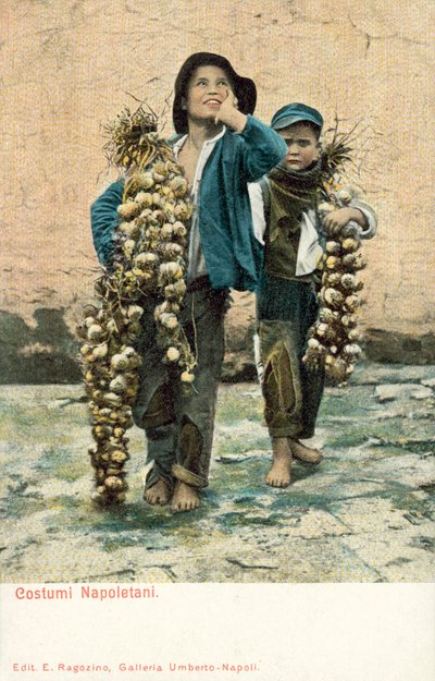 Jóvenes vendedores de ajo, Nápoles de Italian Photographer