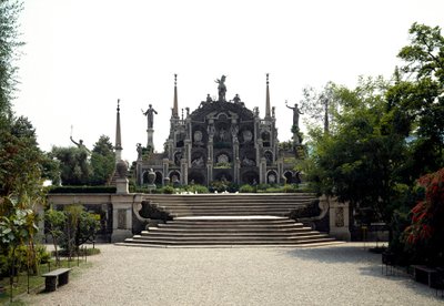 Palacio barroco de Vitaliano I Borromeo de 1632, Isola Bella, Lago Maggiore, Italia de Italian School