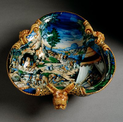 Copa de cerámica en forma de trébol decorada con la representación de Aníbal durante el cruce de los Alpes producida en Urbino en el taller Fontana, Italia de Italian School