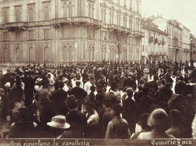 Ciudadanos Desafían a la Caballería del General Bava Beccaris, durante los Disturbios de Milán, 6-9 de Mayo de 1898 de Italian School