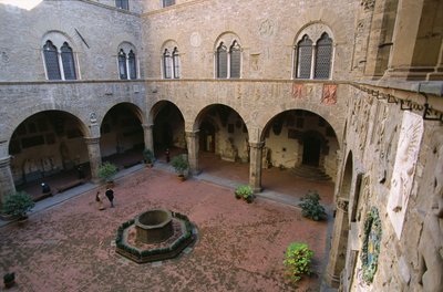 Patio de Italian School