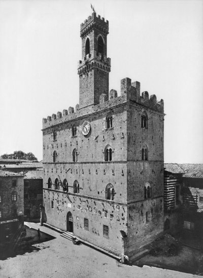 Vista exterior del Palazzo dei Priori de Italian School