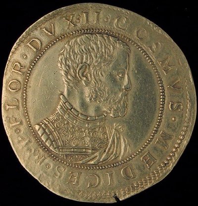 Plato de oro perteneciente a Cosimo I (1519-74) de