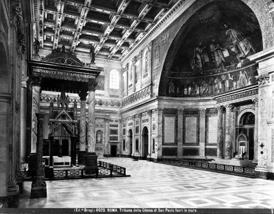 Vista interior de la tribuna de Italian School