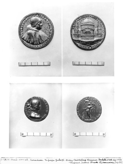 Medallas que representan al Papa Julio II (1443-1513) con San Pedro por Caradosso e Isabella d
