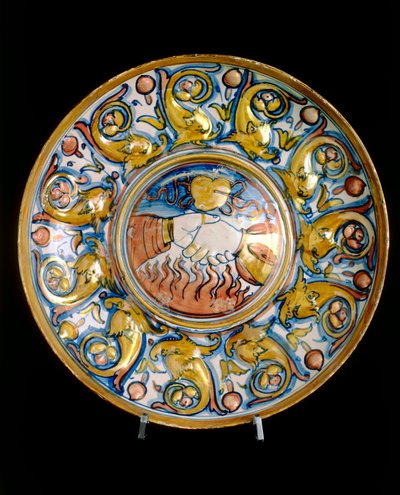 Plato con dos manos estrechándose, obra de la manufactura de Gubbio de Italian School