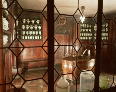 Reconstrucción de una botica del siglo XVIII de Italian School