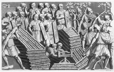 Soldados, posiblemente construyendo un puente de pontones o una máquina de asedio, posiblemente de la Columna de Trajano, de Costumbres de los Romanos, c.1800-10 de Italian School