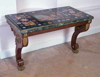 Tablero de mesa que representa el Coliseo, según un diseño de Antonio Ciocci (fl.1722-92) de Italian School