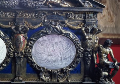 El Cofre Farnese, detalle de la incrustación oval que representa el Triunfo de Baco, por Sebastiano Sbarri y Giovanni Bernardo da Castel Bolognese de Italian School