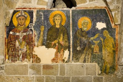 Tríptico que representa empezando por la izquierda a San Cataldo, La Maddalena y San Zósimo administrando la comunión a Santa María Egiziaca, Cripta de la Catedral de Italian School