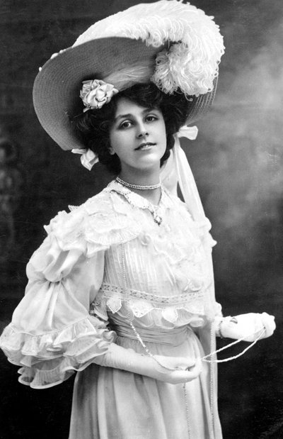 Dora Barton, actriz inglesa de J. Beagles and Co.