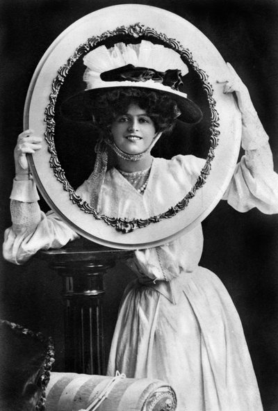 Marie Studholme 1875-1930, actriz inglesa, 1904 de J. Beagles and Co.