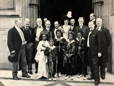 Pigmeos Africanos en la Cámara de los Comunes, Londres, 29 de junio de 1905 de J. Benjamin Stone