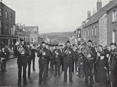 Día de la Flora en Helston, tocando el baile Furry de J. Benjamin Stone