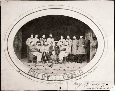 Quince asaltantes de Morgan, Fuerte Delaware, mayo de 1864 (foto en blanco y negro) de J. L. Gihon