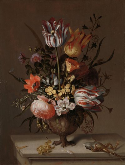 Naturaleza muerta con un jarrón de flores y una rana muerta de Jacob Marrel