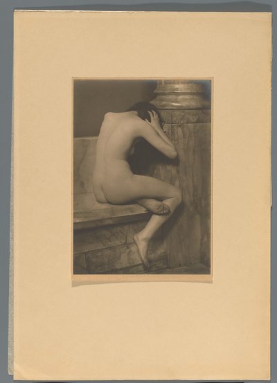 Retrato de Mies Rosenboom-Merkelbach desnudo sentado de Jacob Merkelbach
