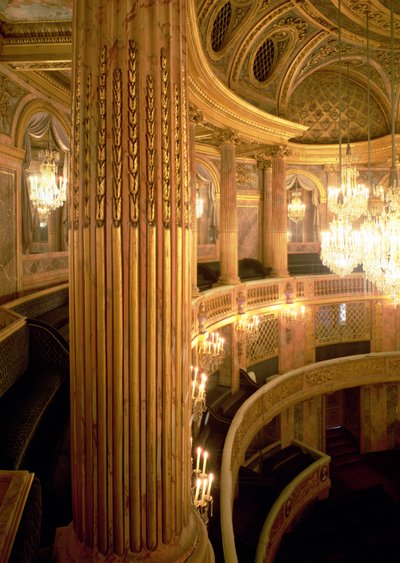 Vista interior de la Ópera mirando hacia el palco real, completada en 1770 (restaurada 1952-71) de Jacques Ange Gabriel