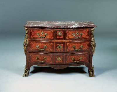 Cómoda Bombe de Luis XV de Jacques Birckle