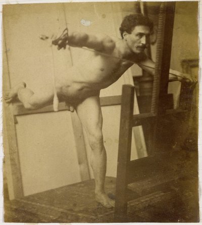 Estudio de un modelo desnudo masculino, inclinado hacia adelante con la pierna derecha hacia atrás, en el estudio de Jacques de Lalaing de Jacques Lalaing (attributed to)