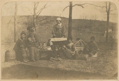 Fotografía de albúmina de mujeres esclavizadas y sus hijos cerca de Alexandria, 2 de diciembre de 1861 a 10 de marzo de 1862 de James E. Larkin