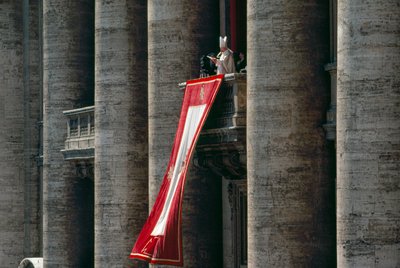 El Papa Juan Pablo II pronuncia su mensaje de Pascua en 56 lenguas desde la log... de James L Stanfield