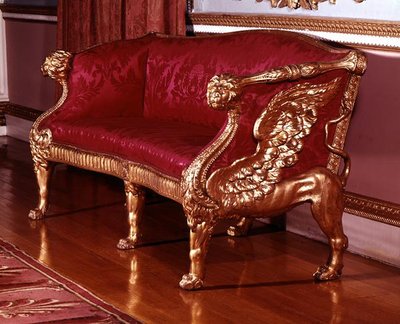 Sofá con soportes de león alado de James Stuart
