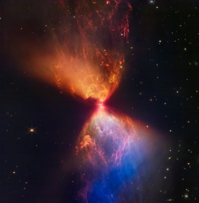 L1527 y protoestrella (imagen NIRCam) de James Webb Space Telescope (NASA)