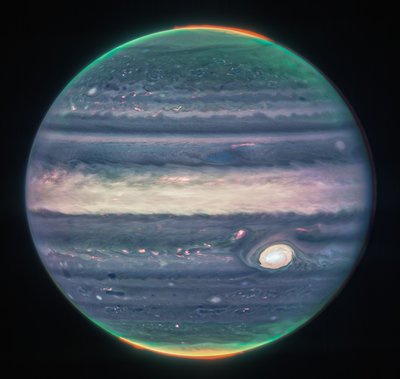 Las imágenes de Júpiter obtenidas por Webb muestran las auroras y las brumas de James Webb Space Telescope (NASA)