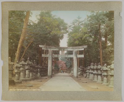 Entrada a un templo en el parque Uyeno, Tokio, Japón de Japanese Photographer