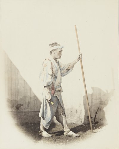 Hombre japonés con campana de Japanese Photographer