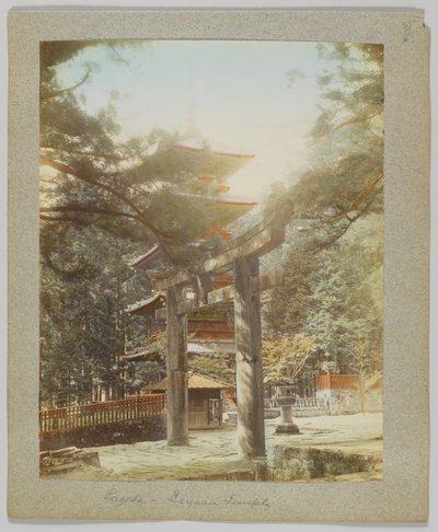 Pagoda en Tōshō-gū, Nikko, Japón de Japanese Photographer