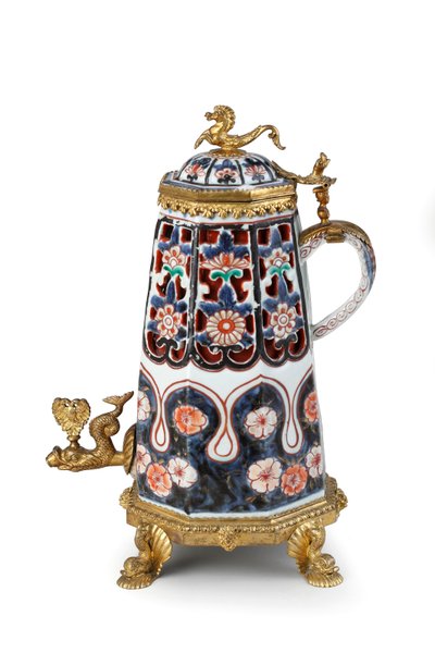 Rara cafetera Imari elegantemente montada con tapa de Japanese School