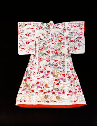 Un furisode de damasco de seda blanca con hojas de bambú y flores de ciruelo de Japanese School