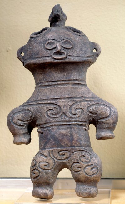 Estatuilla Dogu Japón, altura 20 cm, Neolítico, período Jomon de Japanese School