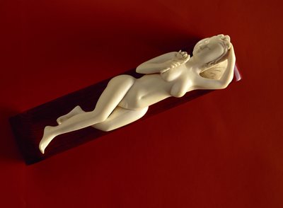 Figura femenina usada por mujeres para describir sus males al doctor de Japanese School