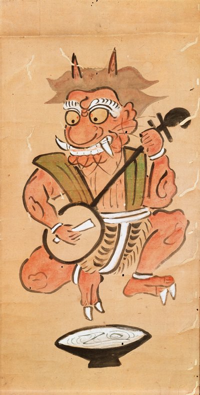 Kakemono que representa a un diablo tocando el shamisen (tinta y color sobre pergamino) de Japanese School