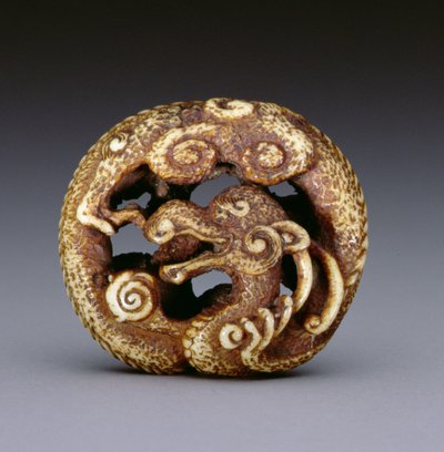 Netsuke que representa un dragón de agua, c.1870-80 de Japanese School