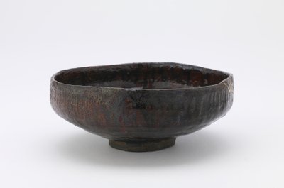 Cuenco de té poco profundo Ohi de Japanese School