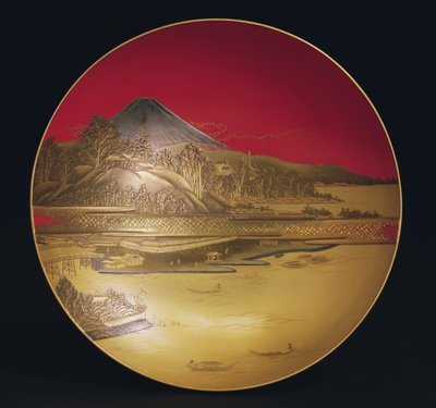 Copa de sake, que representa un paisaje con barcos y un puente bajo el monte Fuji, siglo XIX de Japanese School