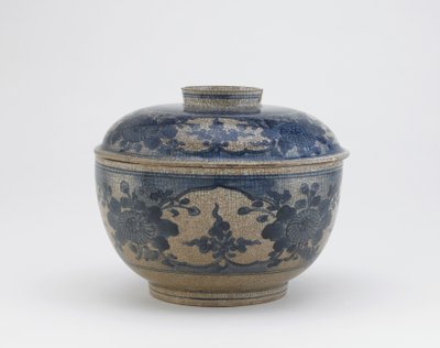 Tazón de servicio con tapa, Arita, prefectura de Saga, período Edo, finales del siglo XVII de Japanese School