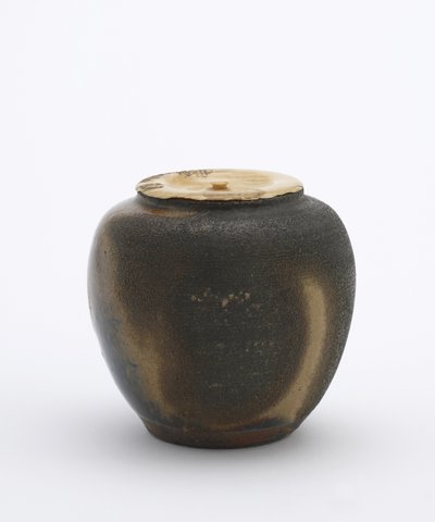 Caddy de té, tipo imo-no-ko, prefectura de Aichi, período Edo de Japanese School