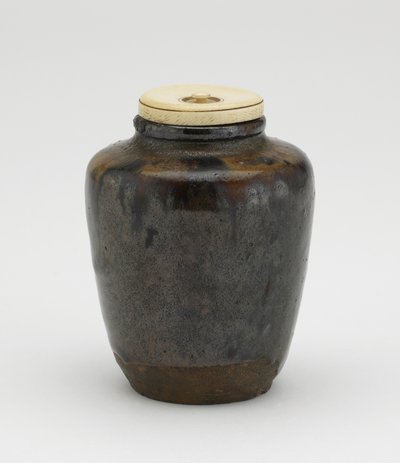 Caddy de té, tipo katatsuki, Seto, prefectura de Aichi, período Edo, mediados del siglo XVII de Japanese School