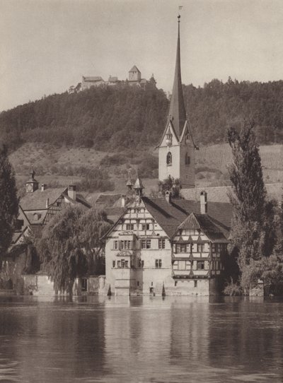 Suiza: Stein a orillas del Rin, el monasterio mirando hacia el castillo de Hohenklingen (foto en blanco y negro) de Jean Gaberell