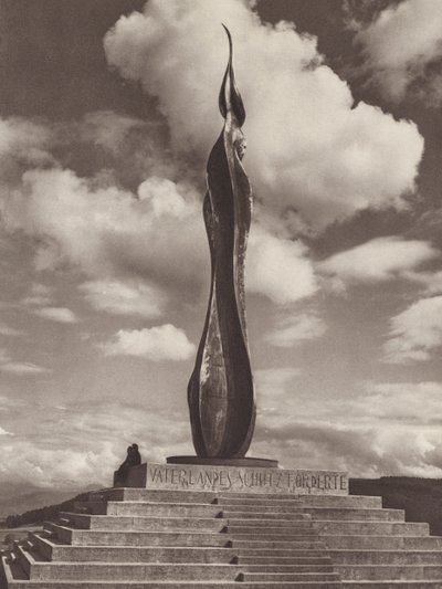 Suiza: Monumento a la guerra en el Forch, cerca de Zúrich (foto en blanco y negro) de Jean Gaberell