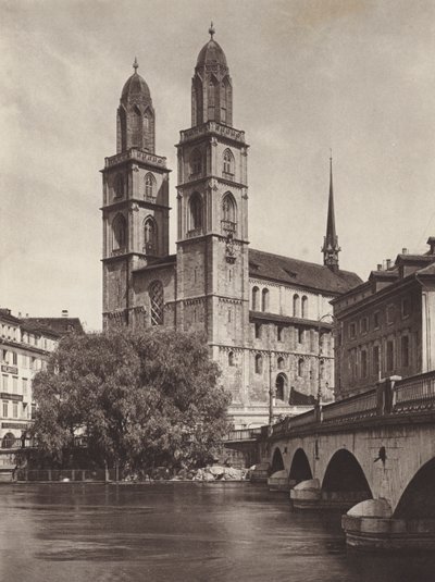 Suiza: Zúrich, la Catedral (foto en blanco y negro) de Jean Gaberell
