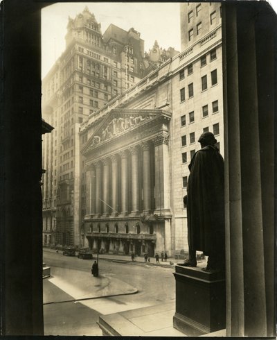 Broad St desde el Edificio del Tesoro, Nueva York, EE.UU., c.1905-40 de Jessie Tarbox Beals